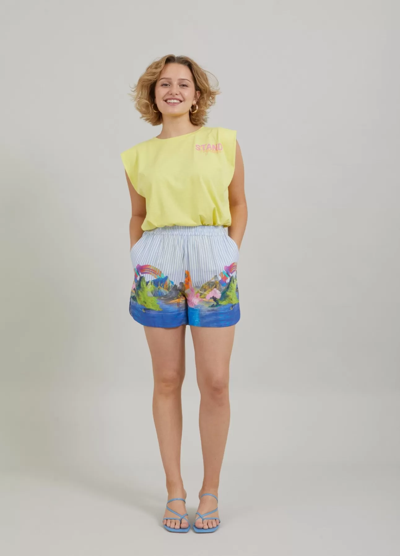 Kvinna Coster Copenhagen Shorts*Shorts M. Magic Island Tryck
