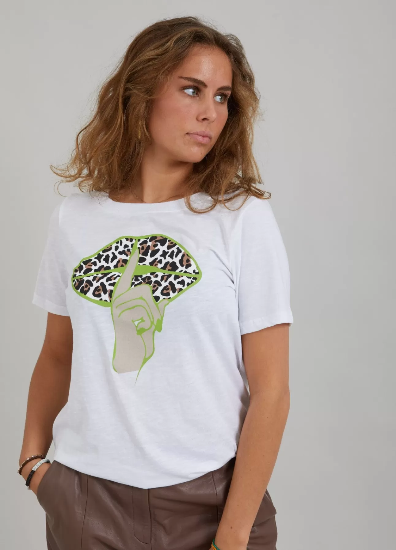 Kvinna Coster Copenhagen T-Shirts*T-Shirt M. Leolappar